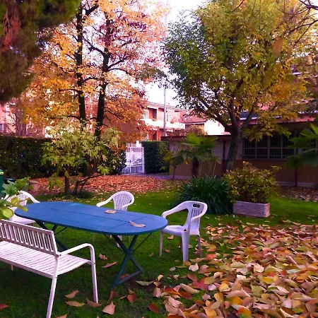 Tra Monza E Milano Apartment *